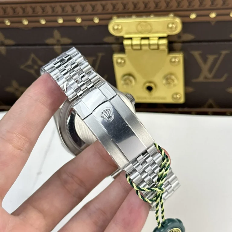 Image #1 from Evelyn Wood