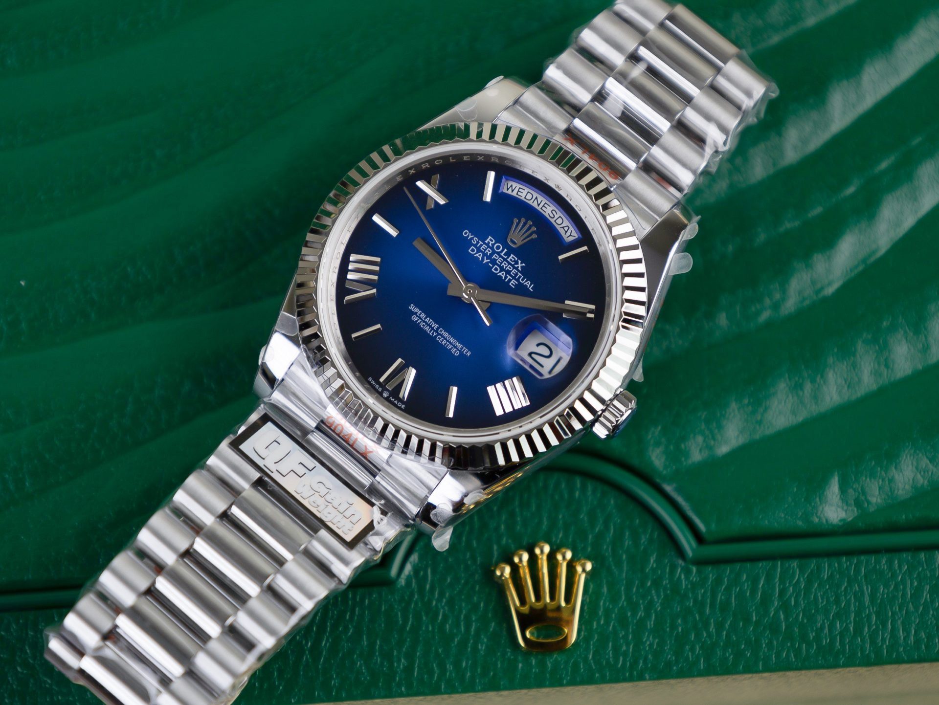 Superclone Rolex Day-Date Blue Ombré Dial 228239-0076 40 mm - Image 10