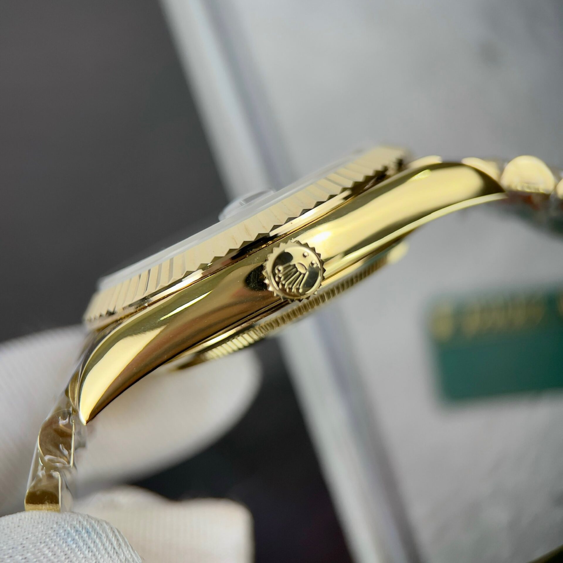 Superclone Rolex Day-Date Bright Black Diamond Dial 228238-0004 40 mm - Image 7