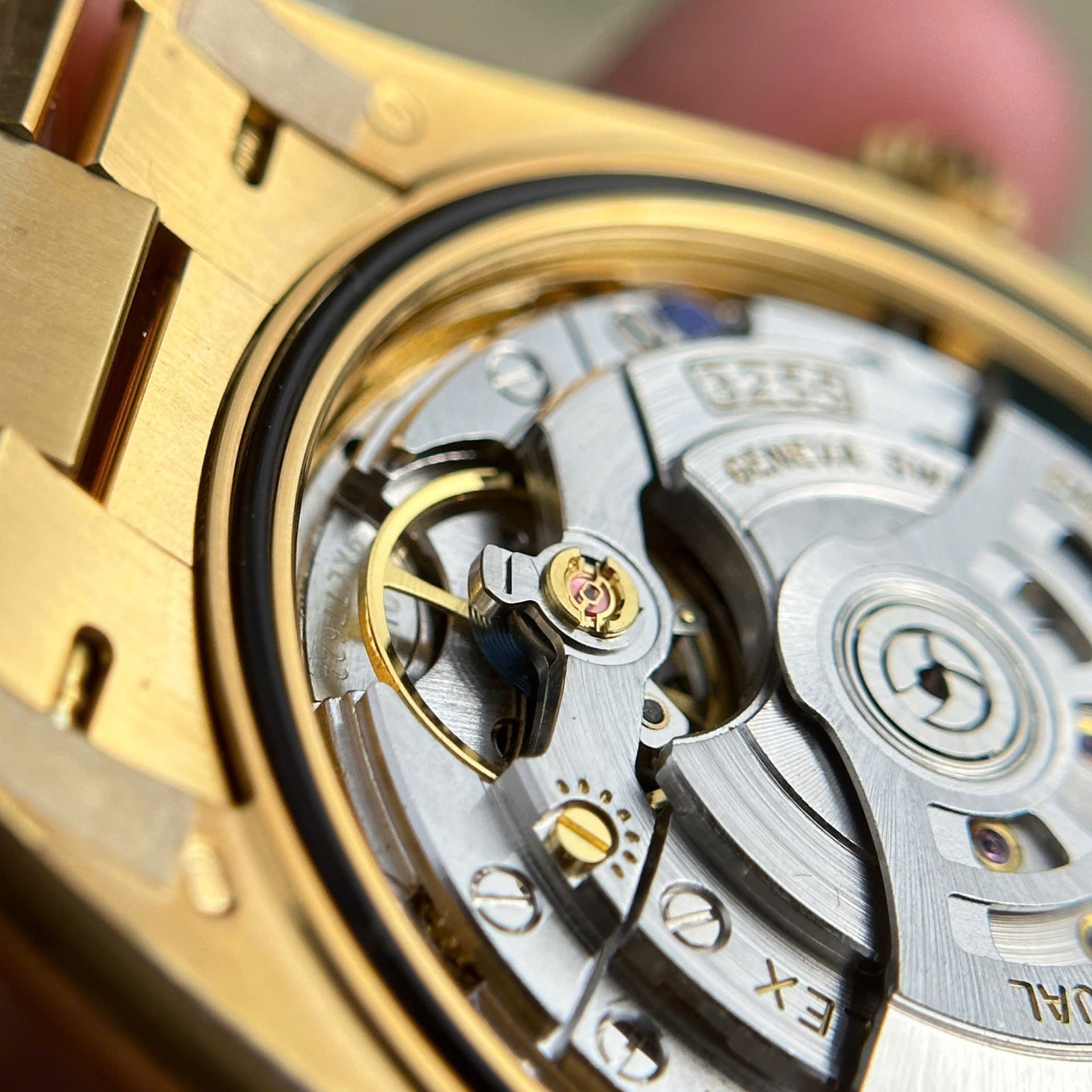 Superclone Rolex Day-Date Champagne Diamond Dial 128238-0132 36 mm - Image 13