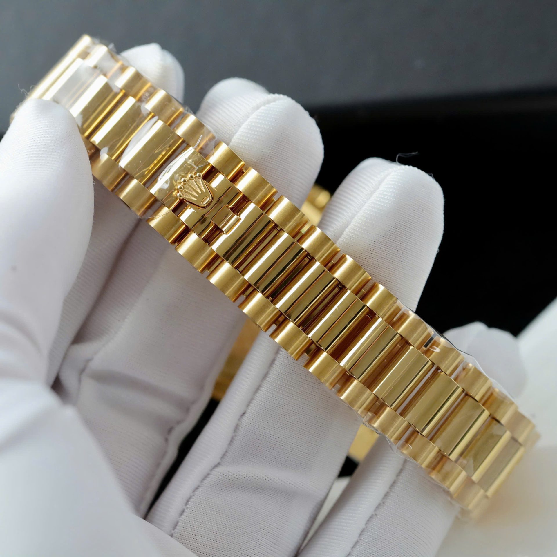 Superclone Rolex Day-Date Bright Green Diamond Dial 128238-0130 36 mm - Image 9