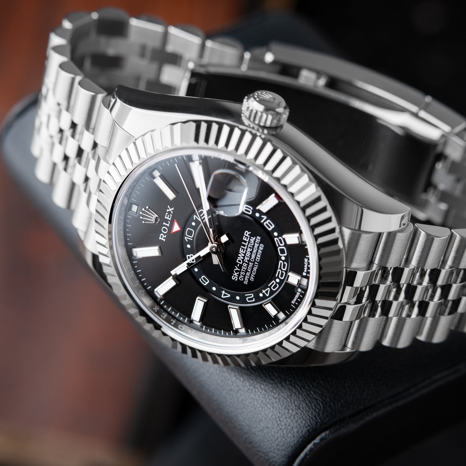 Superclone Rolex Sky-Dweller Bright black Dial 336934 Jubilee - Image 3