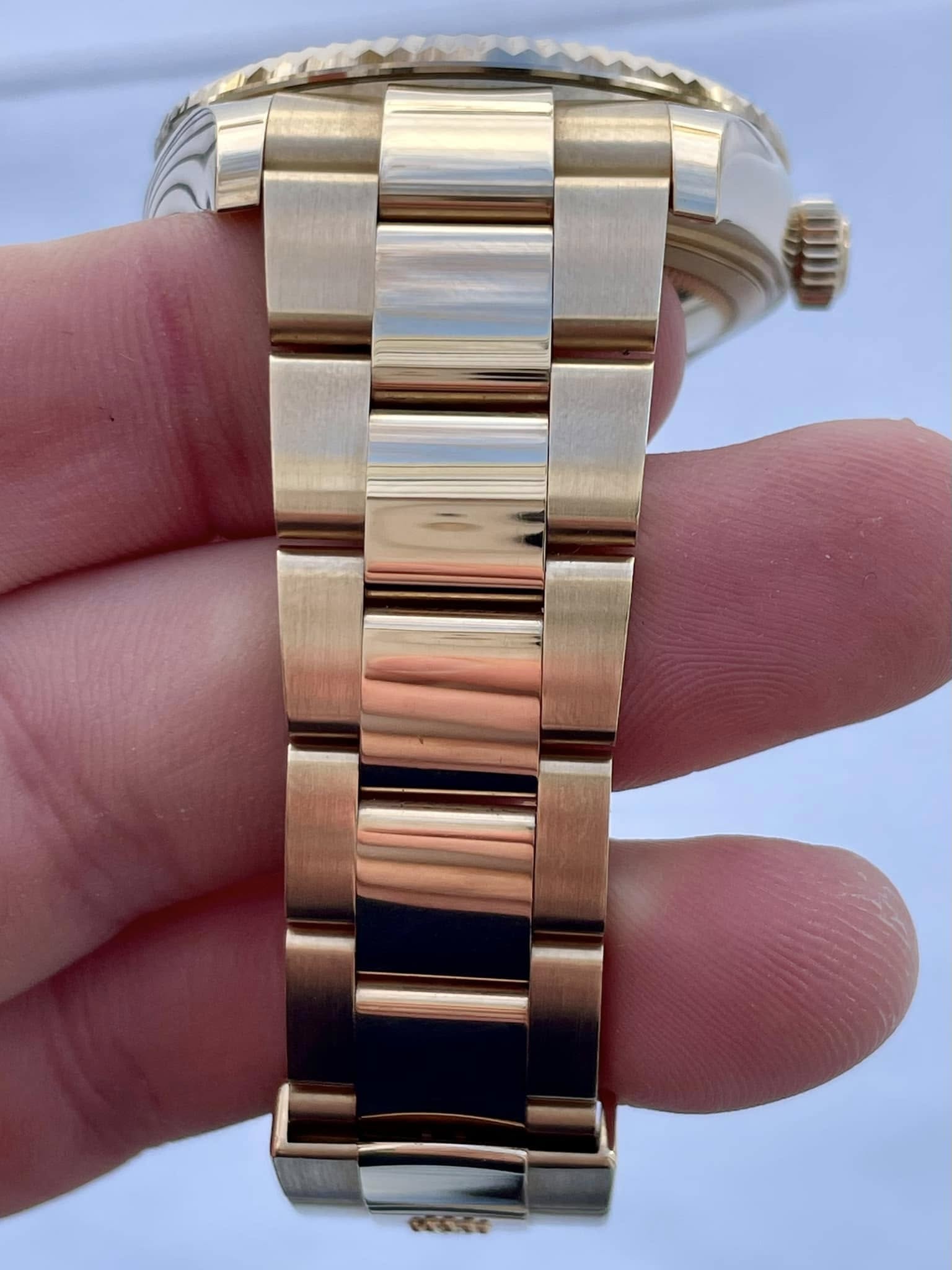 Superclone Rolex Sky-Dweller Intense white Dial 336938 - Image 2