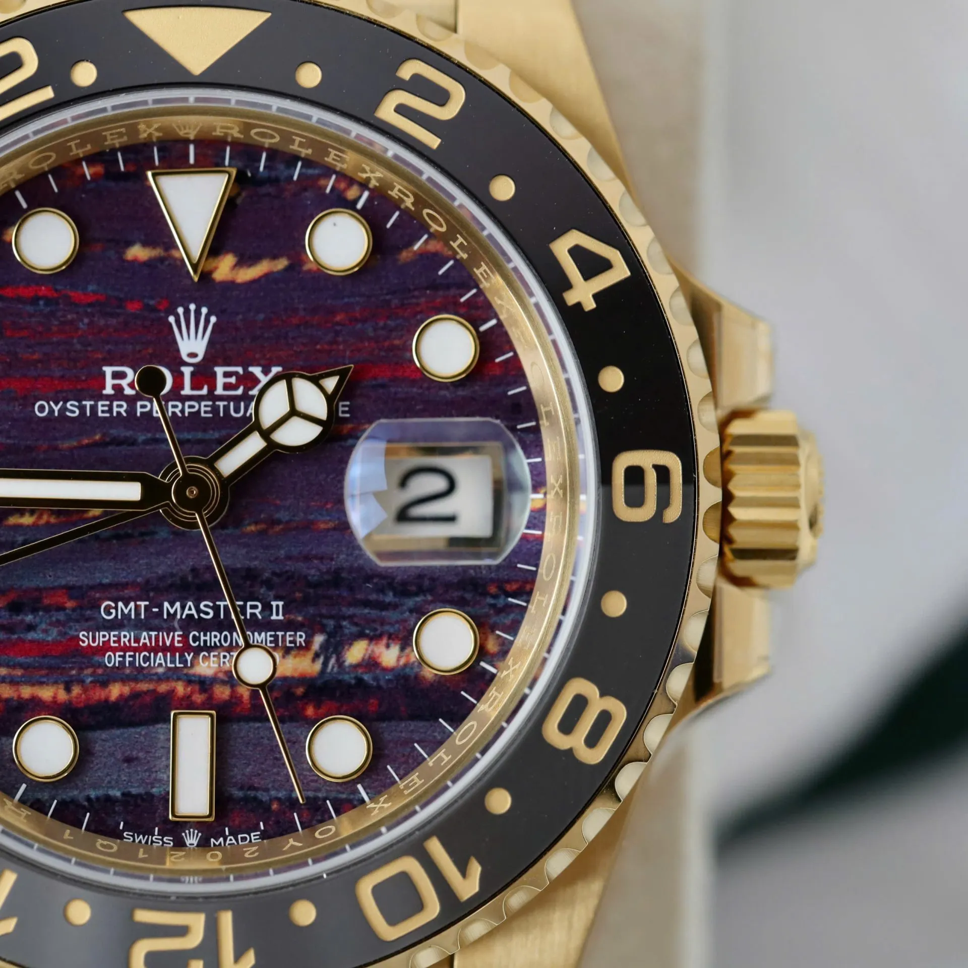 Superclone Rolex GMT-Master II 126718GRNR Tiger Iron Dial - Image 8