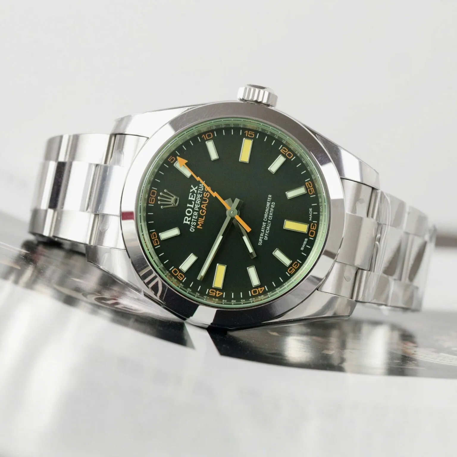Rolex Milgauss Black Dial 116400GV - Image 12